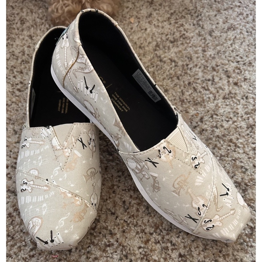 NWT TOMS Women's Alpergata Jazz Theme Canvas Shoes 6